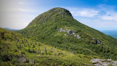 The green landscape of Mount Mansfield in Vermont