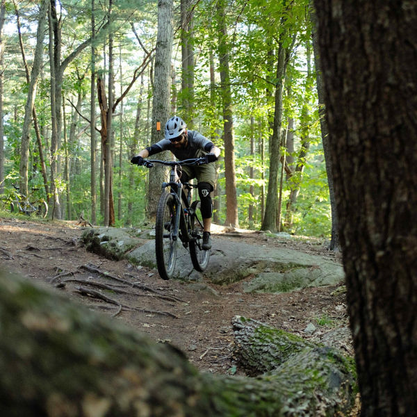 A mountain biker on Middlesex Fells trails
