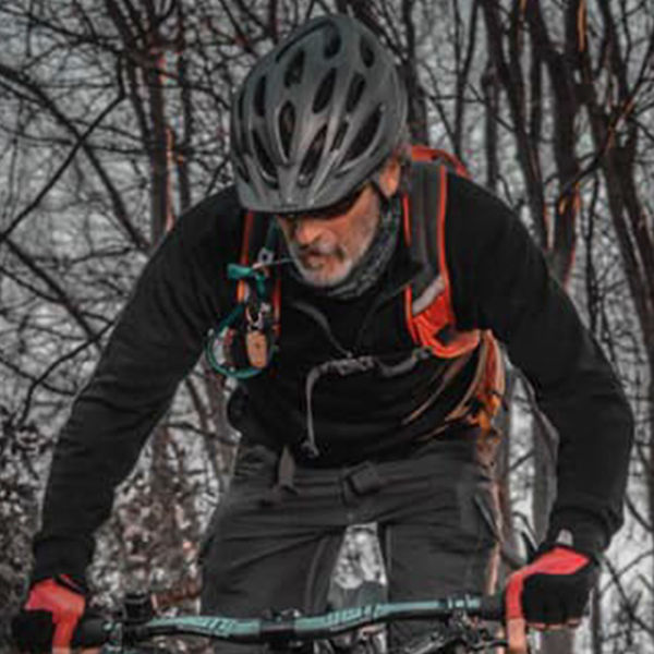 Mike Vitti on the Bouldergeist at Hempstead Harbor Woods