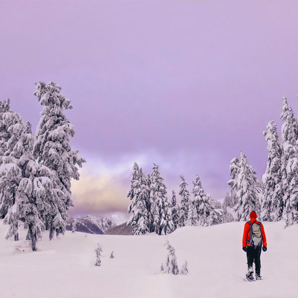 Winter snowshoe hiking in Crater Lake National Park, Oregon