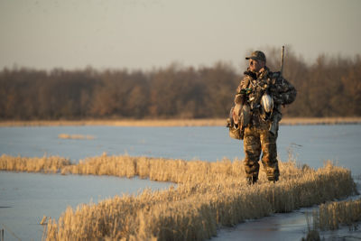 Under armour duck hunting hot sale clothes