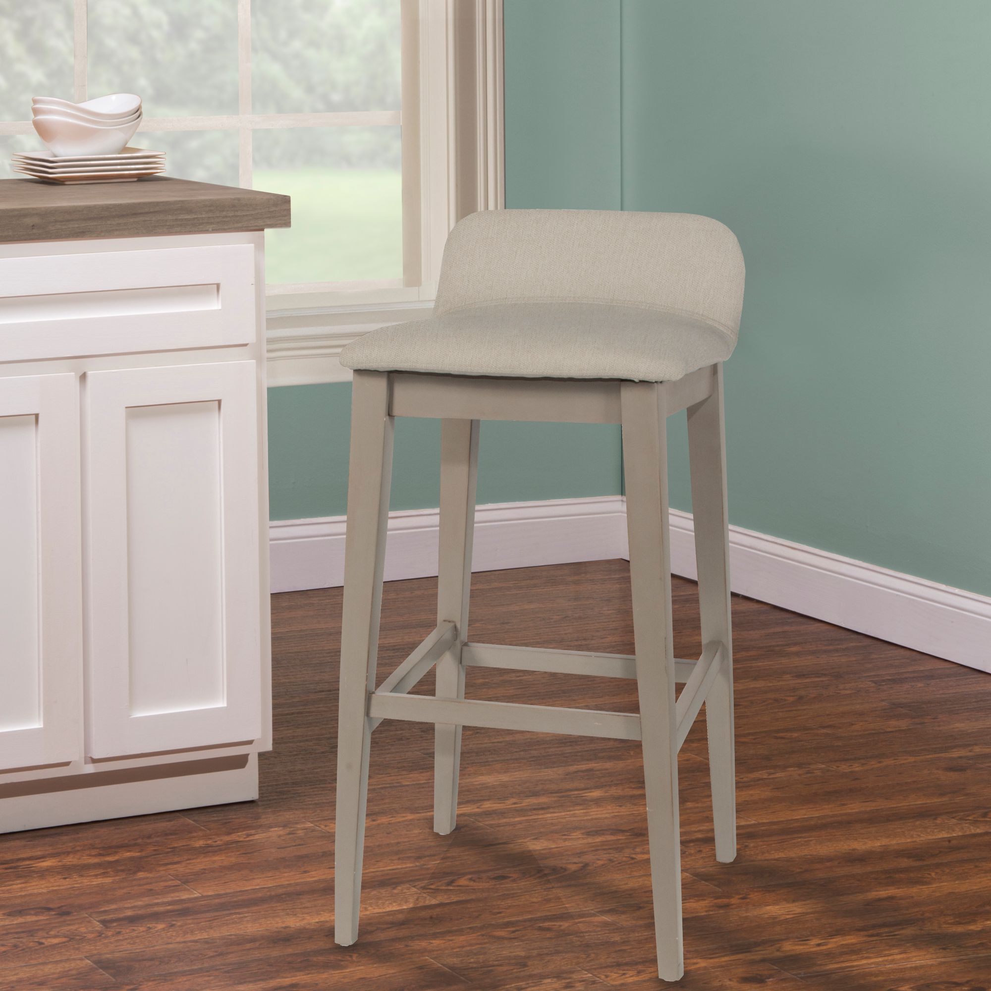 Hillsdale Furniture Maydena Wood Bar Height Swivel Stool - Distressed Gray