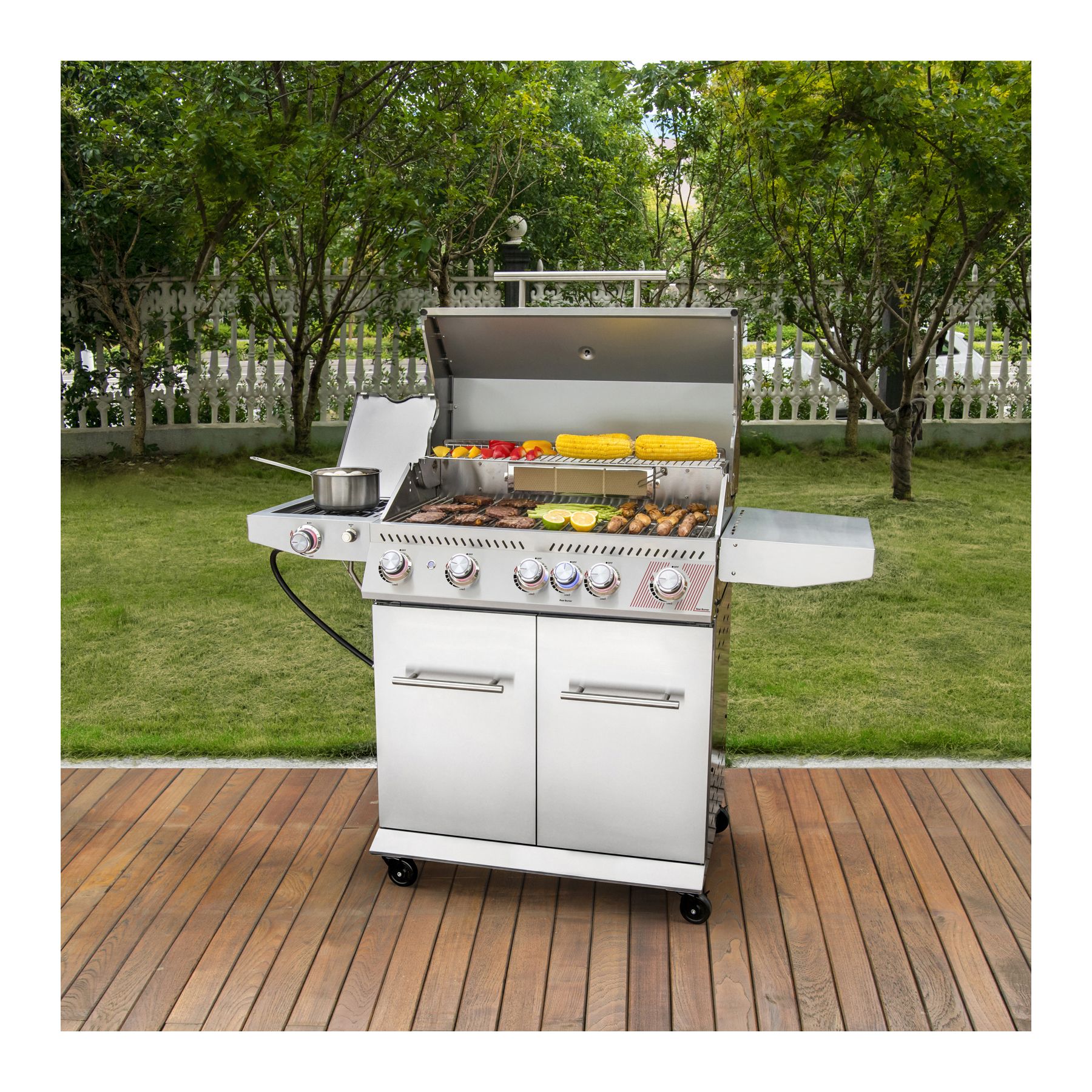 Char Broil Performance Series 4 Burner Gas Grill with Soft Cover