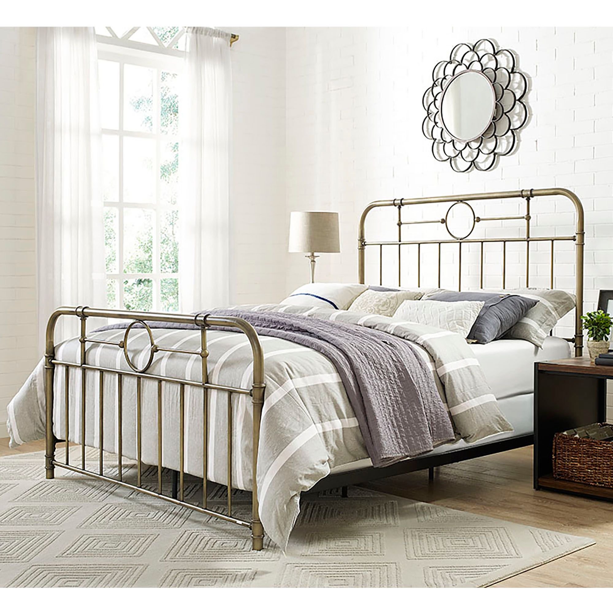 W. Trends Queen-Size Metal Pipe Bed - Bronze