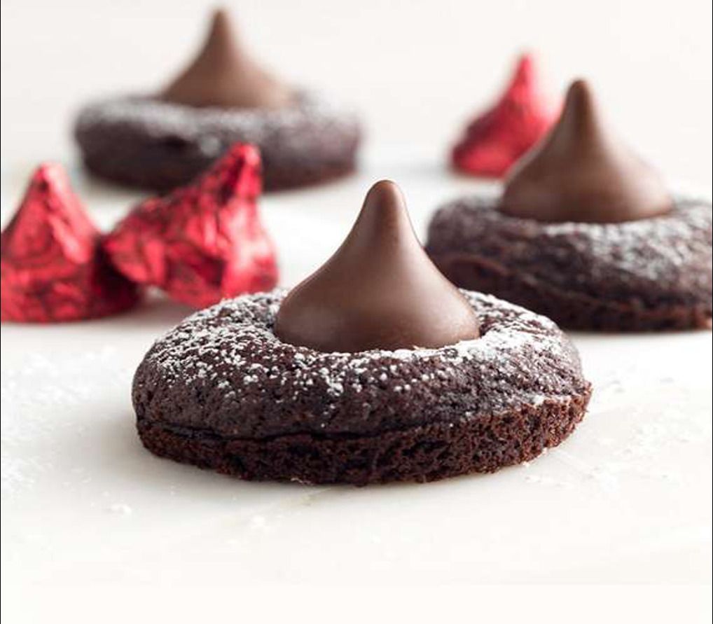 Hershey's Kisses Brownie Bites