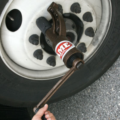 Lugnut Removal Tool